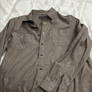 Casual Men's Long-Sleeve Button-Down Shirt in Brown